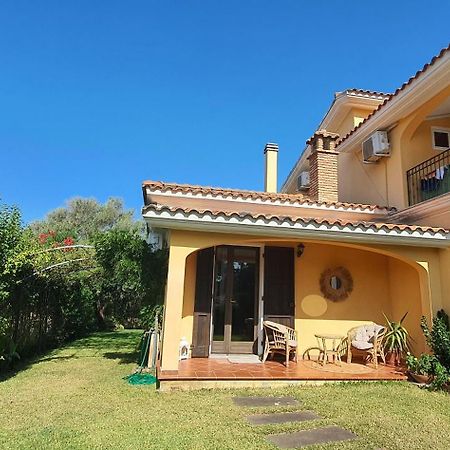 Artemisia Bed And Breakfast SantʼAnna Arresi Екстериор снимка